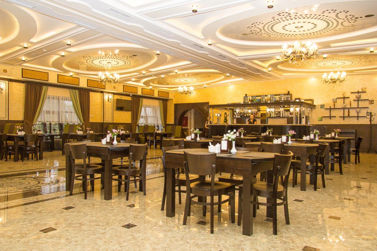 Salut Hotel Almaty Exterior photo