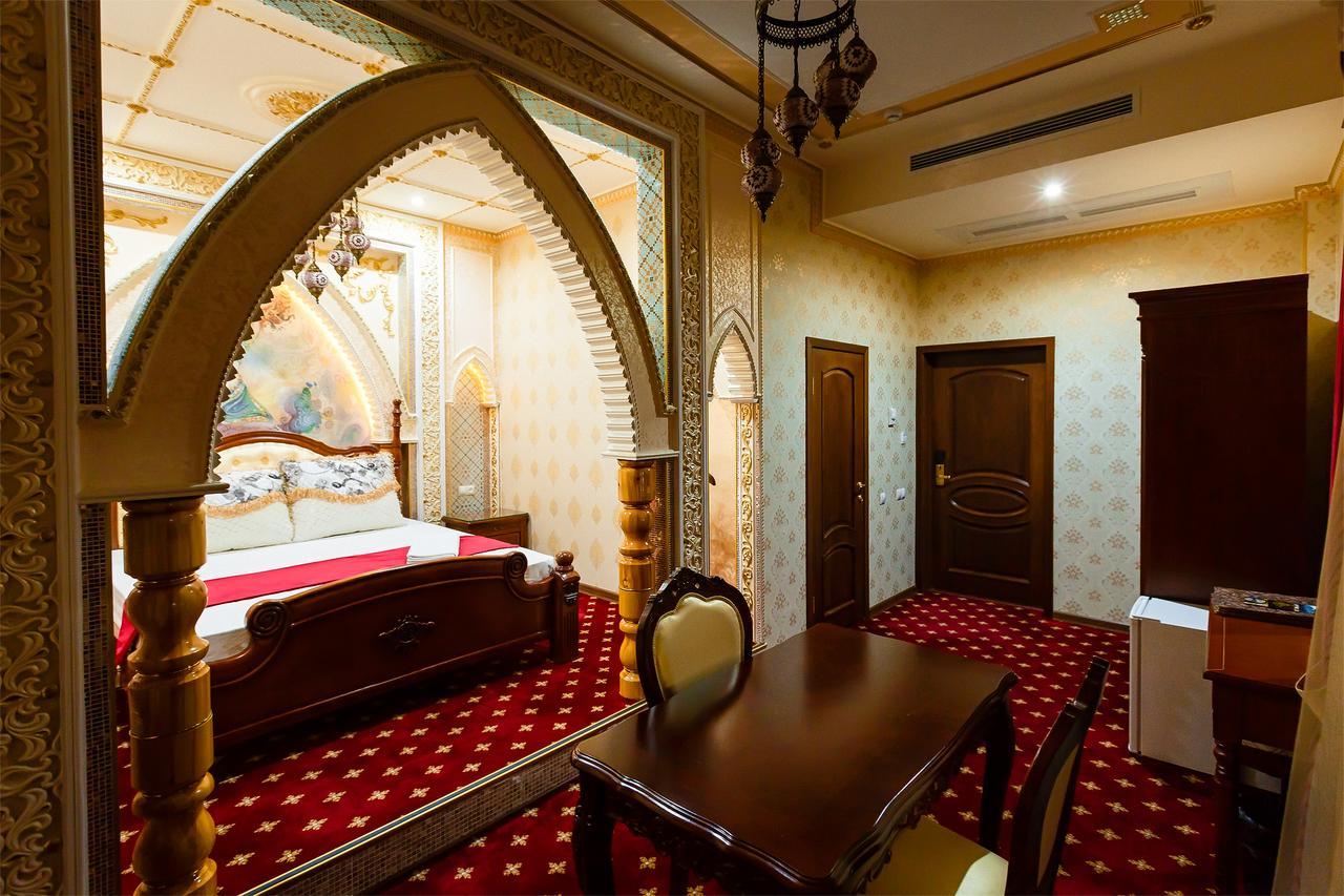 Salut Hotel Almaty Exterior photo