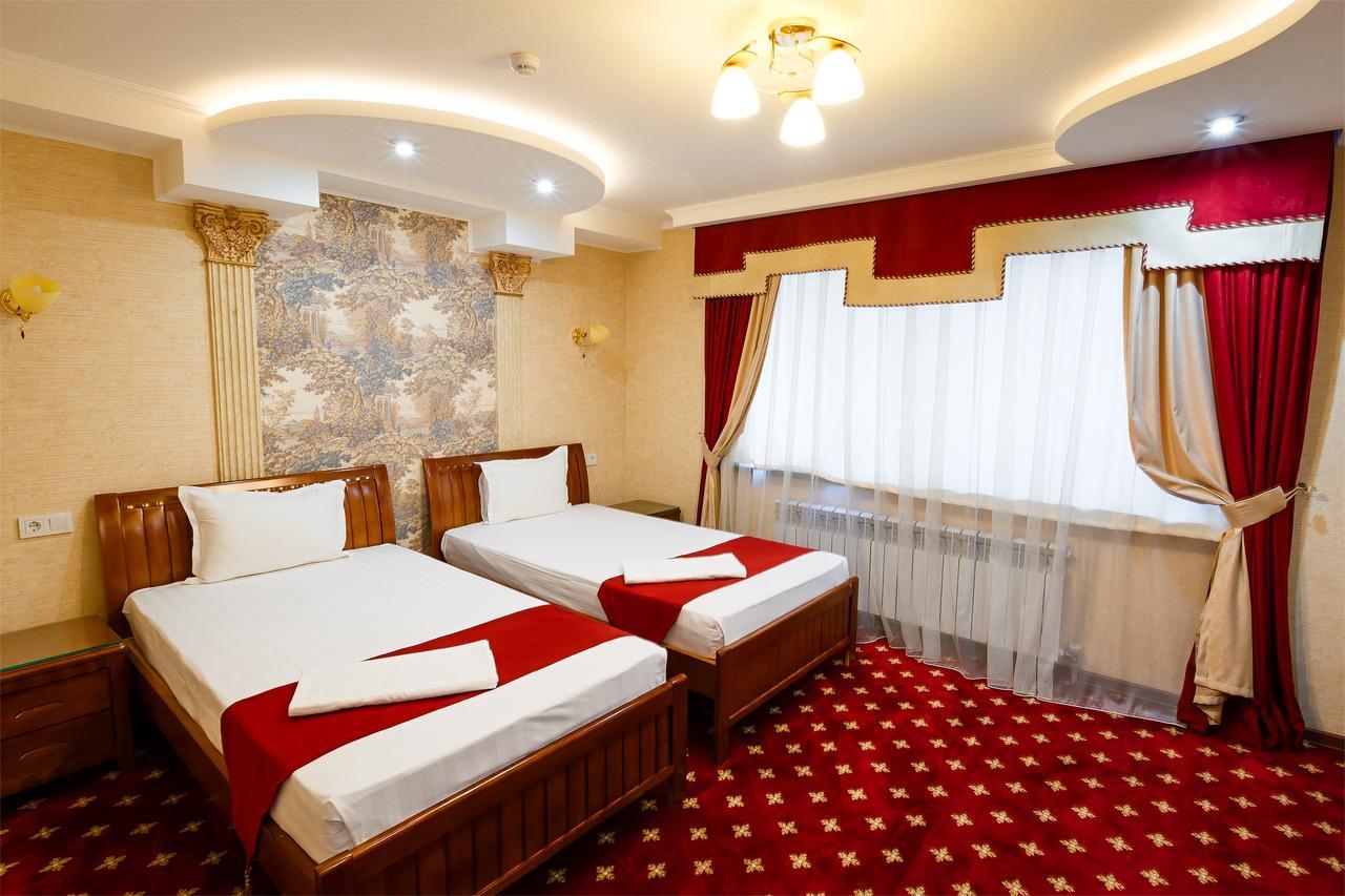 Salut Hotel Almaty Exterior photo